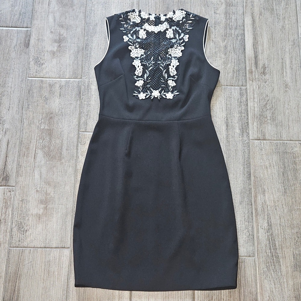 Karen Millen Black Lace Applique Shift Dress Size 8 Floral Sleeveless Cocktail